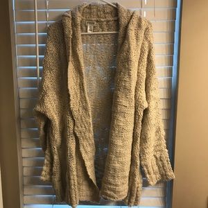 Maternity cardigan